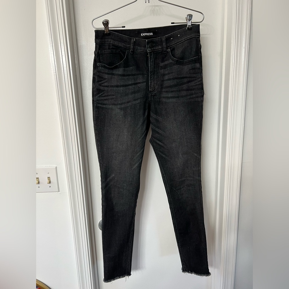 Perfect Curves Legging High Rise Jean, Frayed Hem